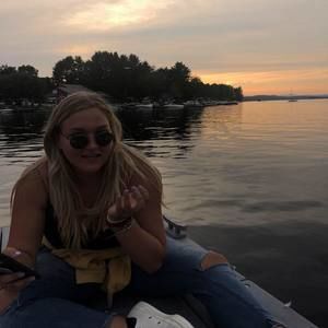 Meet your Posher, Lucy